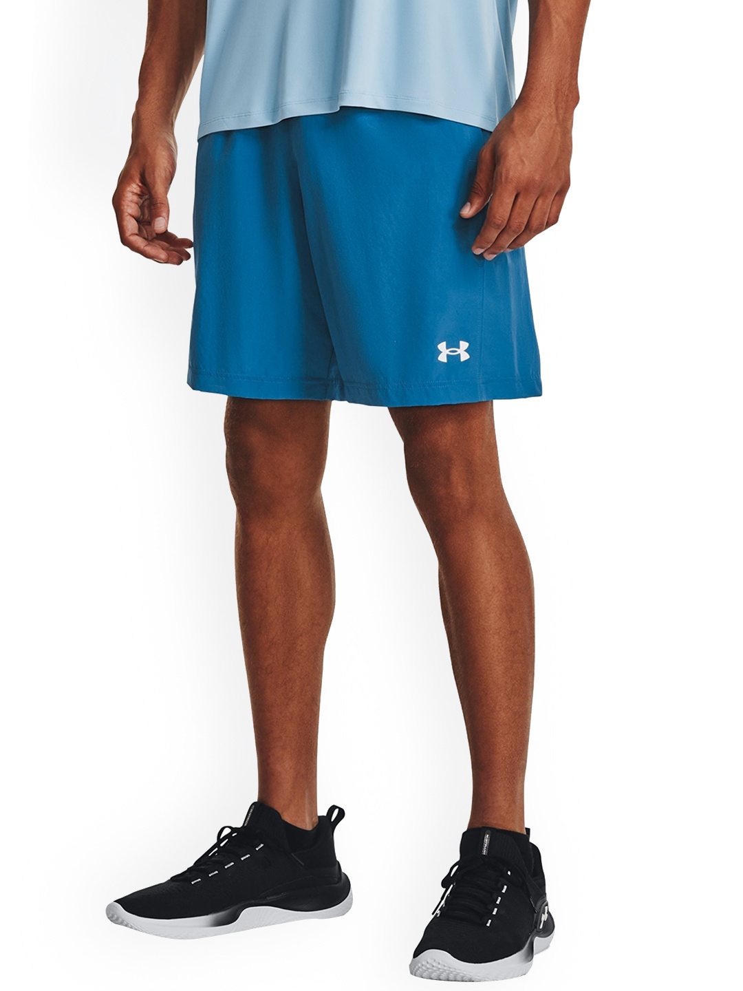 

UNDER ARMOUR UA Woven Men Halfback Wordmark Loose-Fit Shorts, Blue