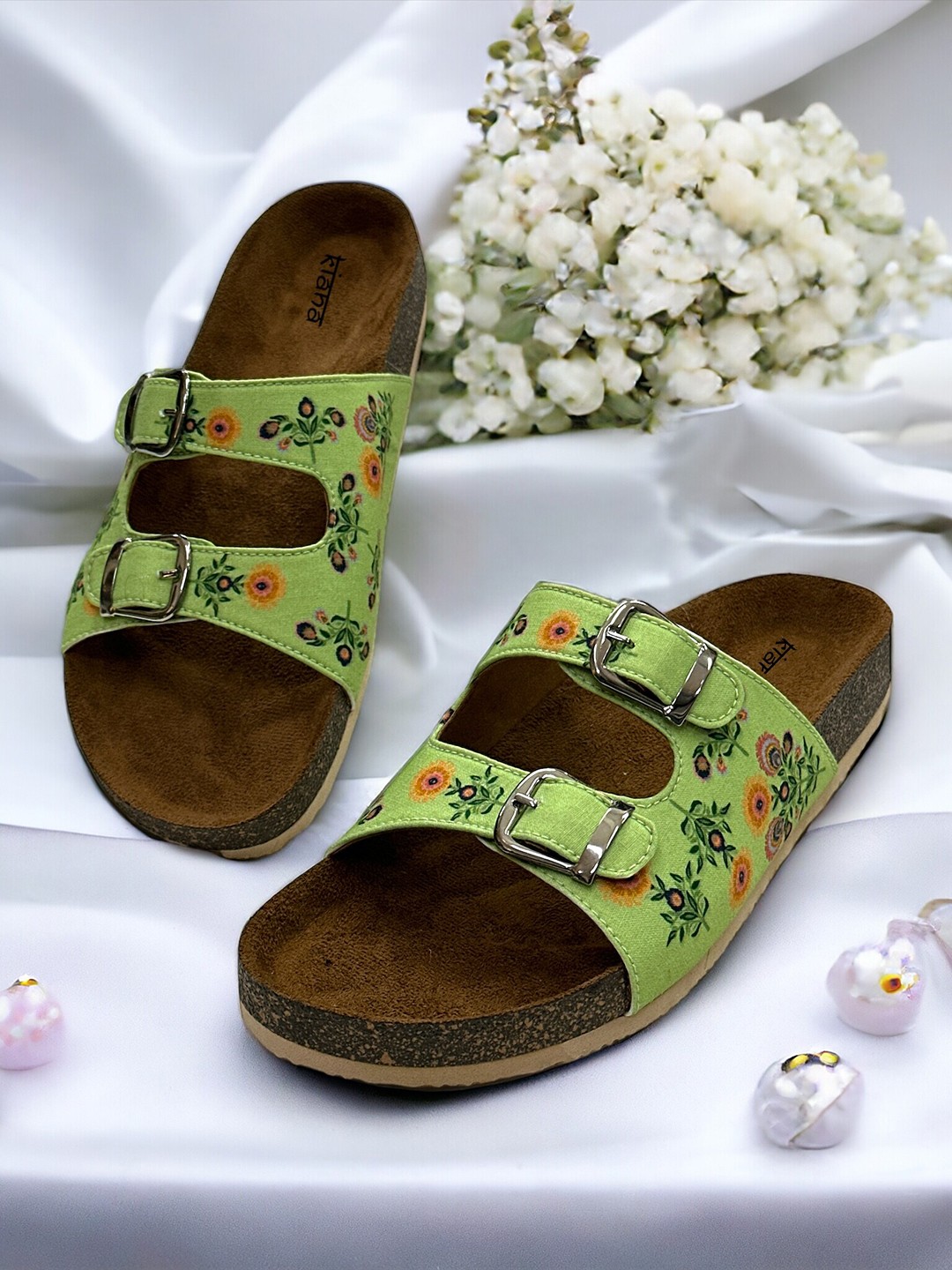 

Kiana Women Printed Sliders, Green
