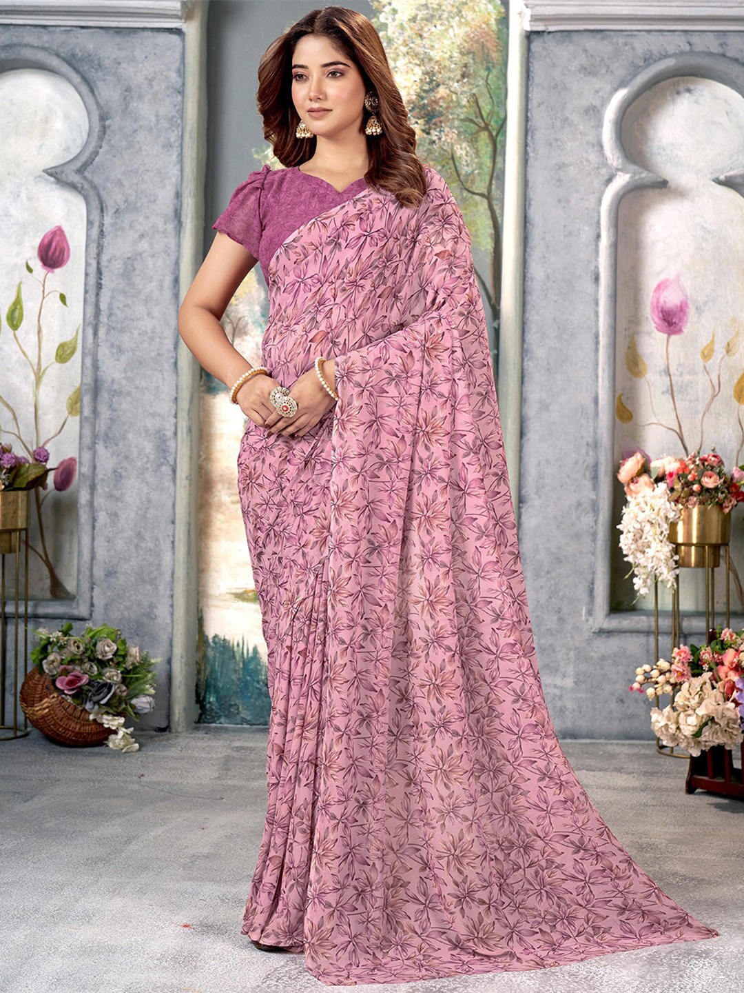

Mitera Floral Poly Georgette Sungudi Saree, Peach