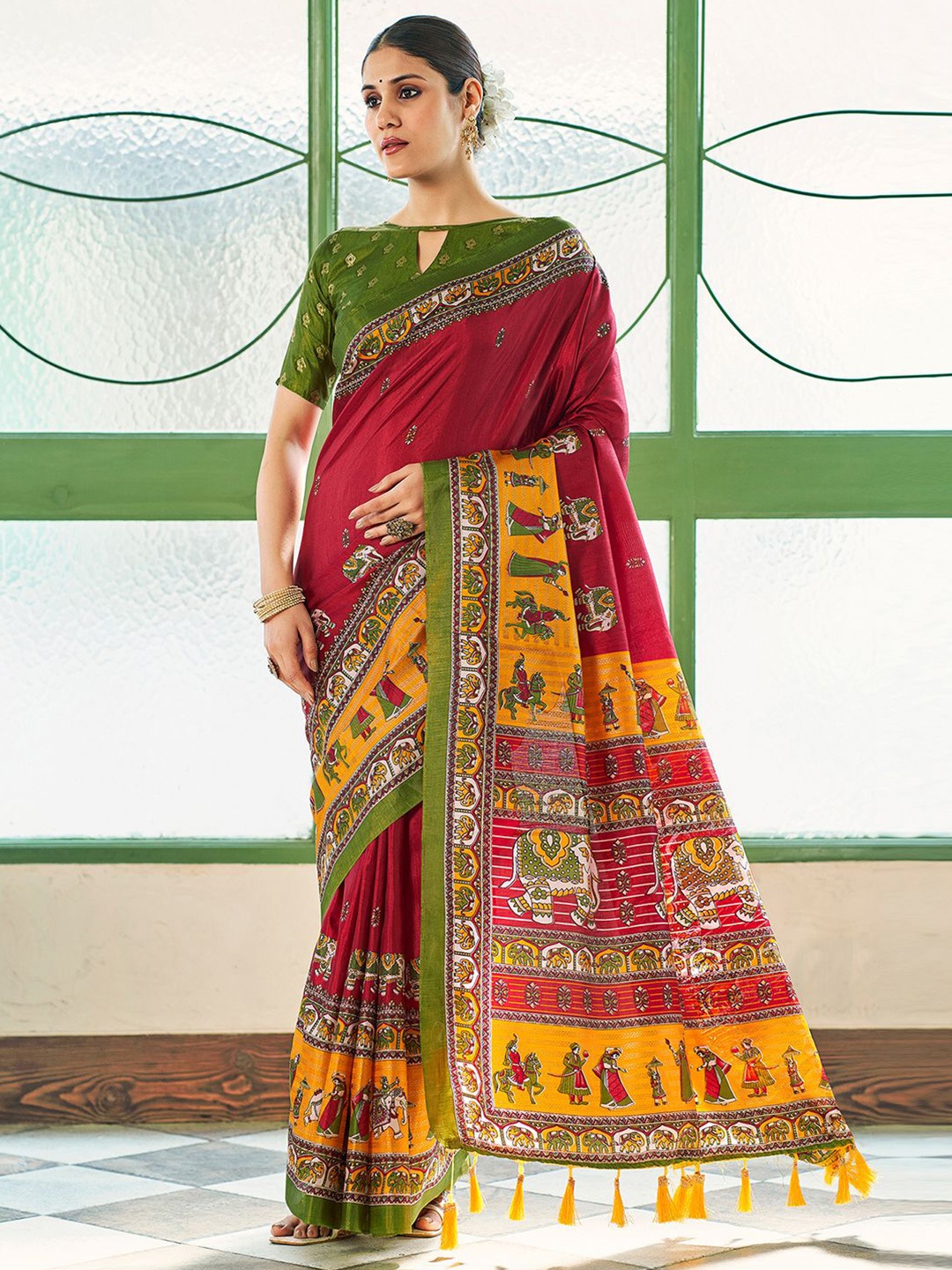 

Mitera Ethnic Motifs Art Silk Kanjeevaram Saree, Maroon