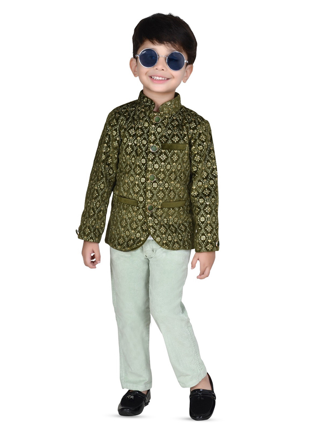 

BAESD Boys Printed T-shirt with Trousers, Green