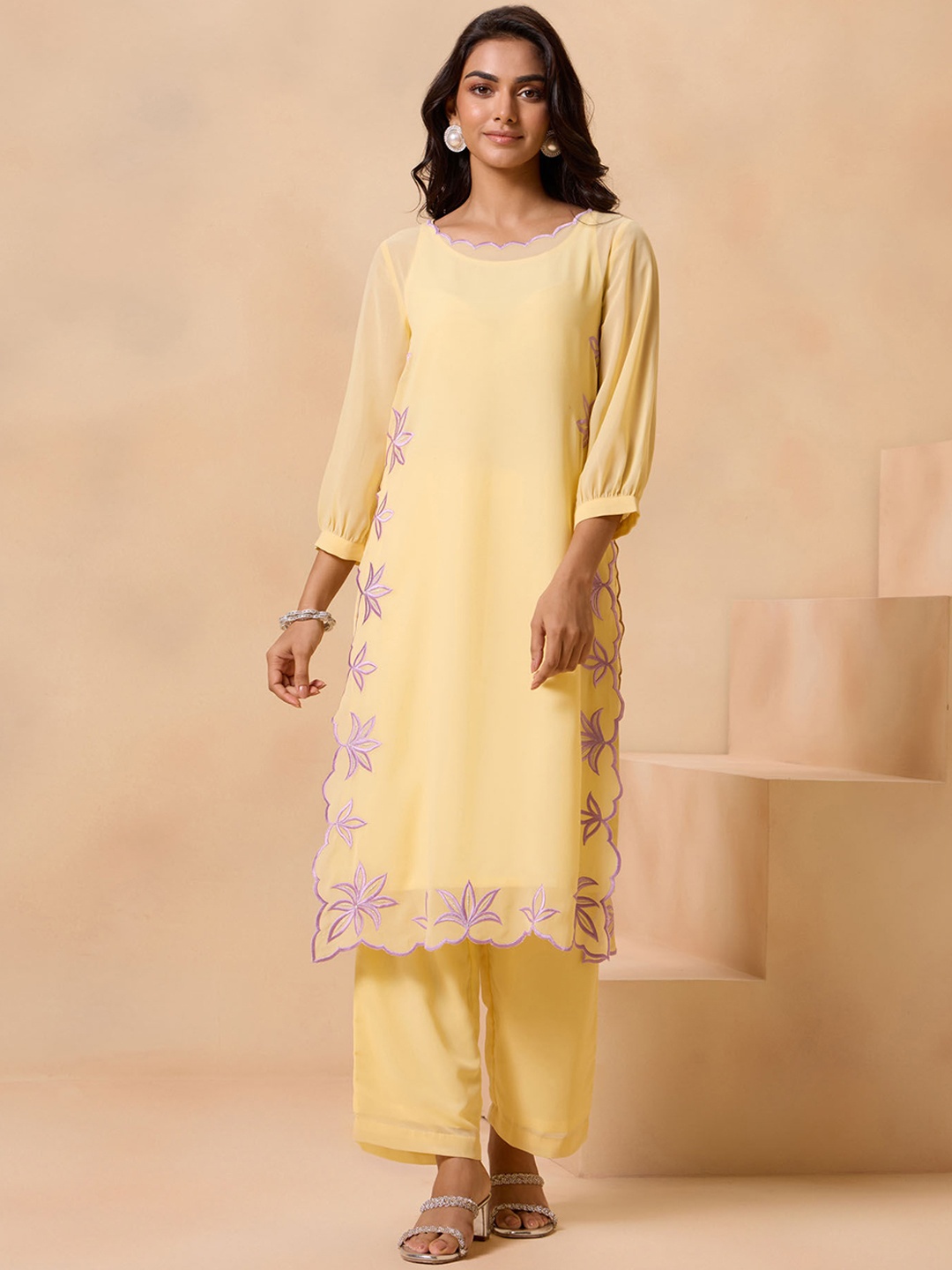 

Gajra Gang Women Floral Embroidered Regular Thread Work Kurta with Pyjamas, Yellow