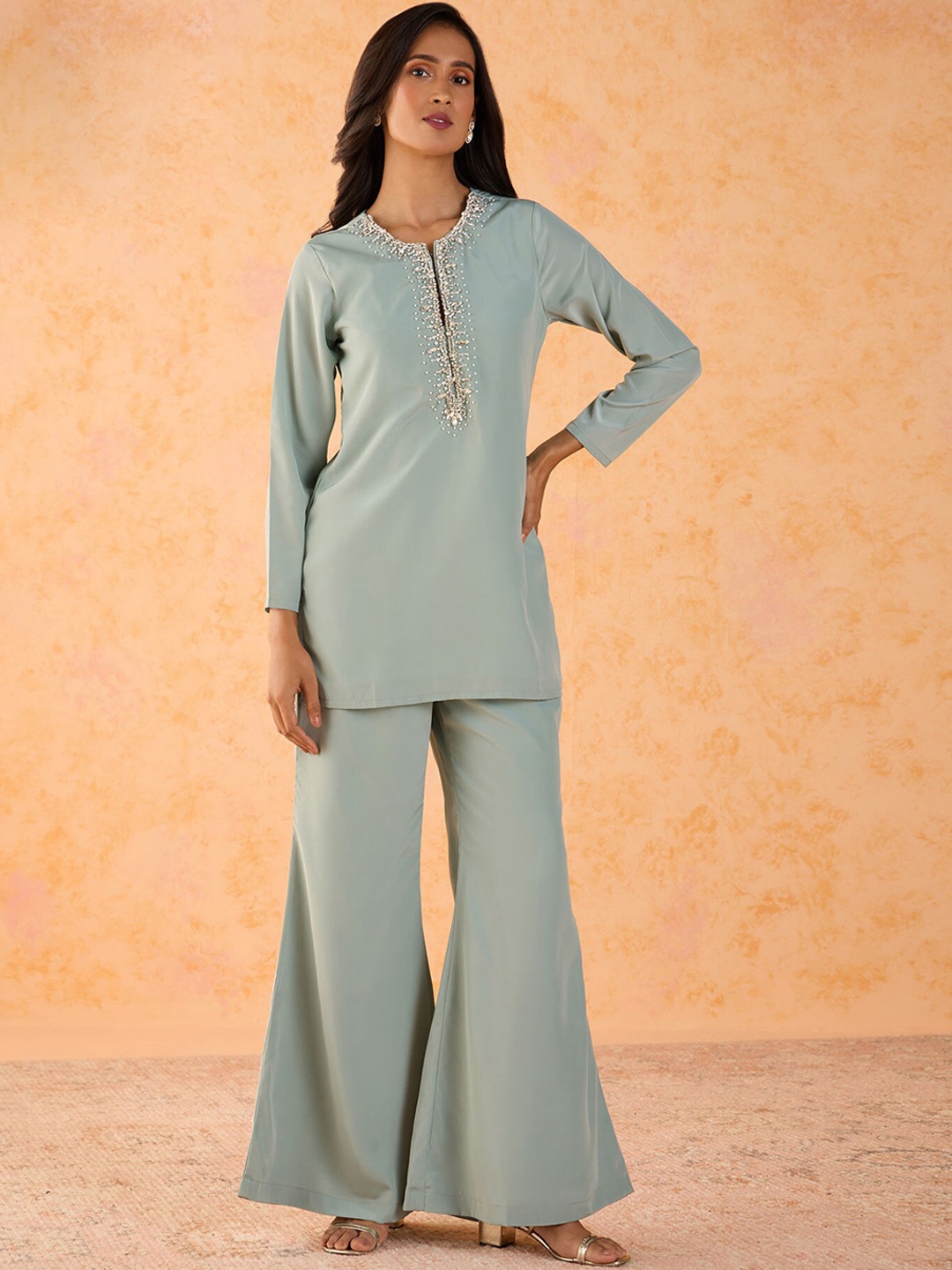 

Gajra Gang Embellished Tunic With Trousers Co-Ords, Sea green