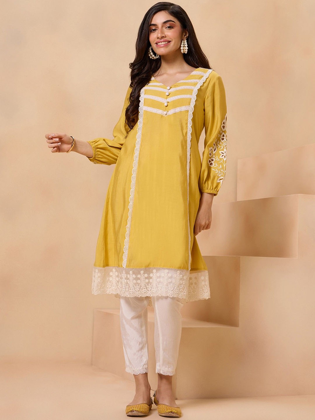 

Gajra Gang Women Ethnic Motifs Embroidered Regular Kurta with Pyjamas, Yellow