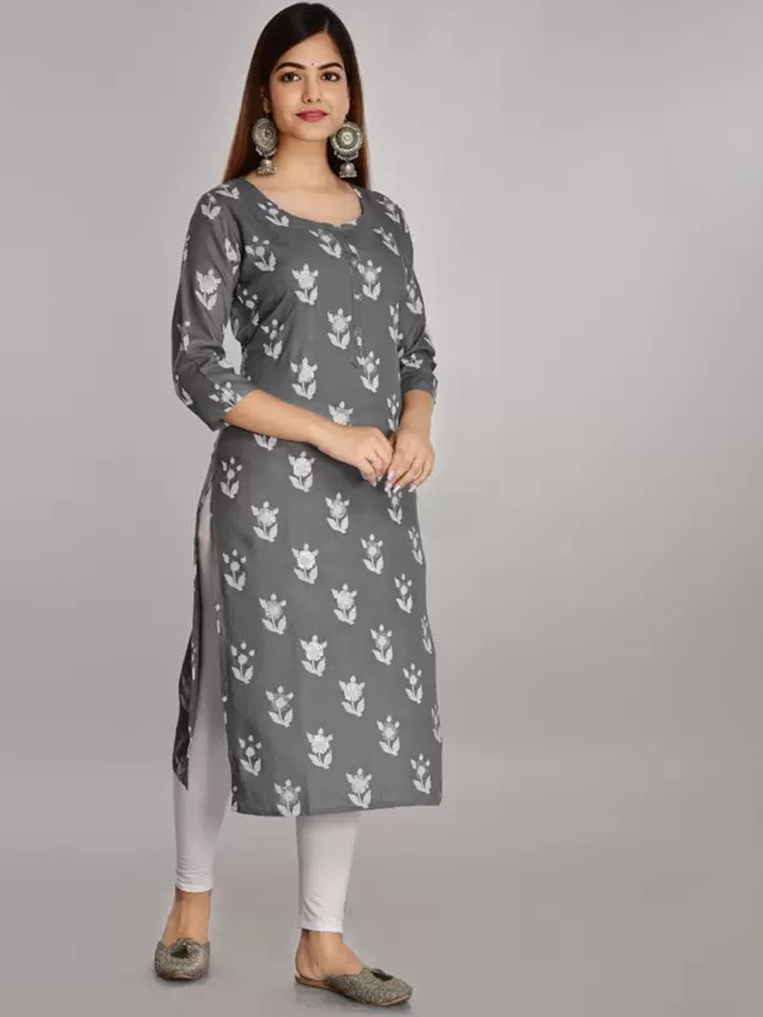 

PARIKSHIT Women Dyed Sequinned Anarkali Kurta, Grey
