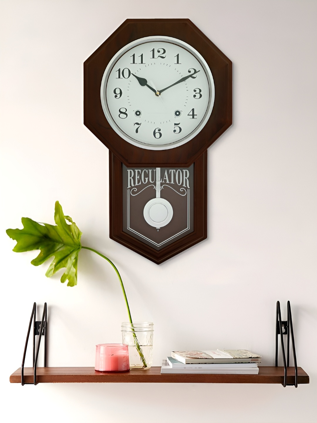 

Craft Smith Brown & White Embellished Abstract Shaped Contemporary Wall Clock