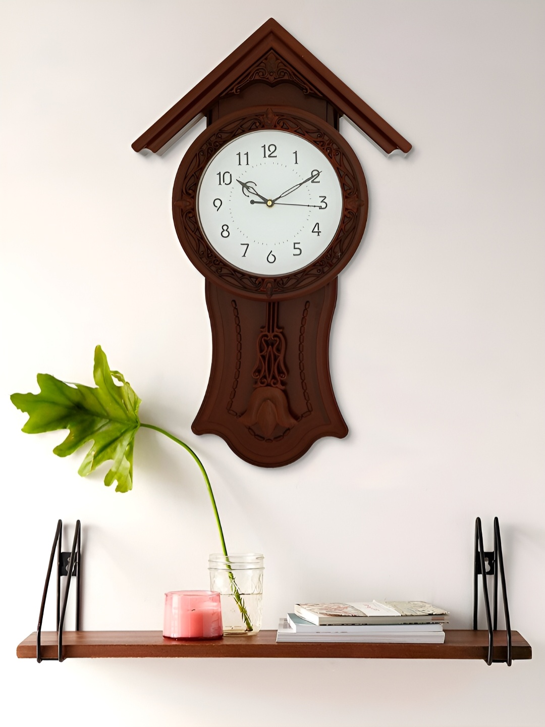 

Craft Smith Brown & White Printed Abstract Shaped Traditional Wall Clock
