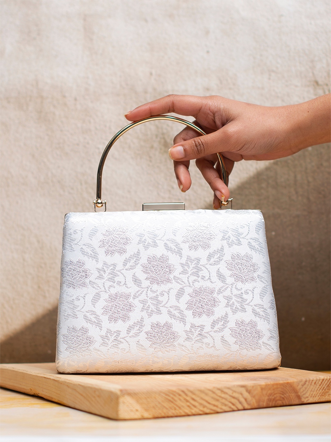 

ARTKLIM Textured Box Clutch, White