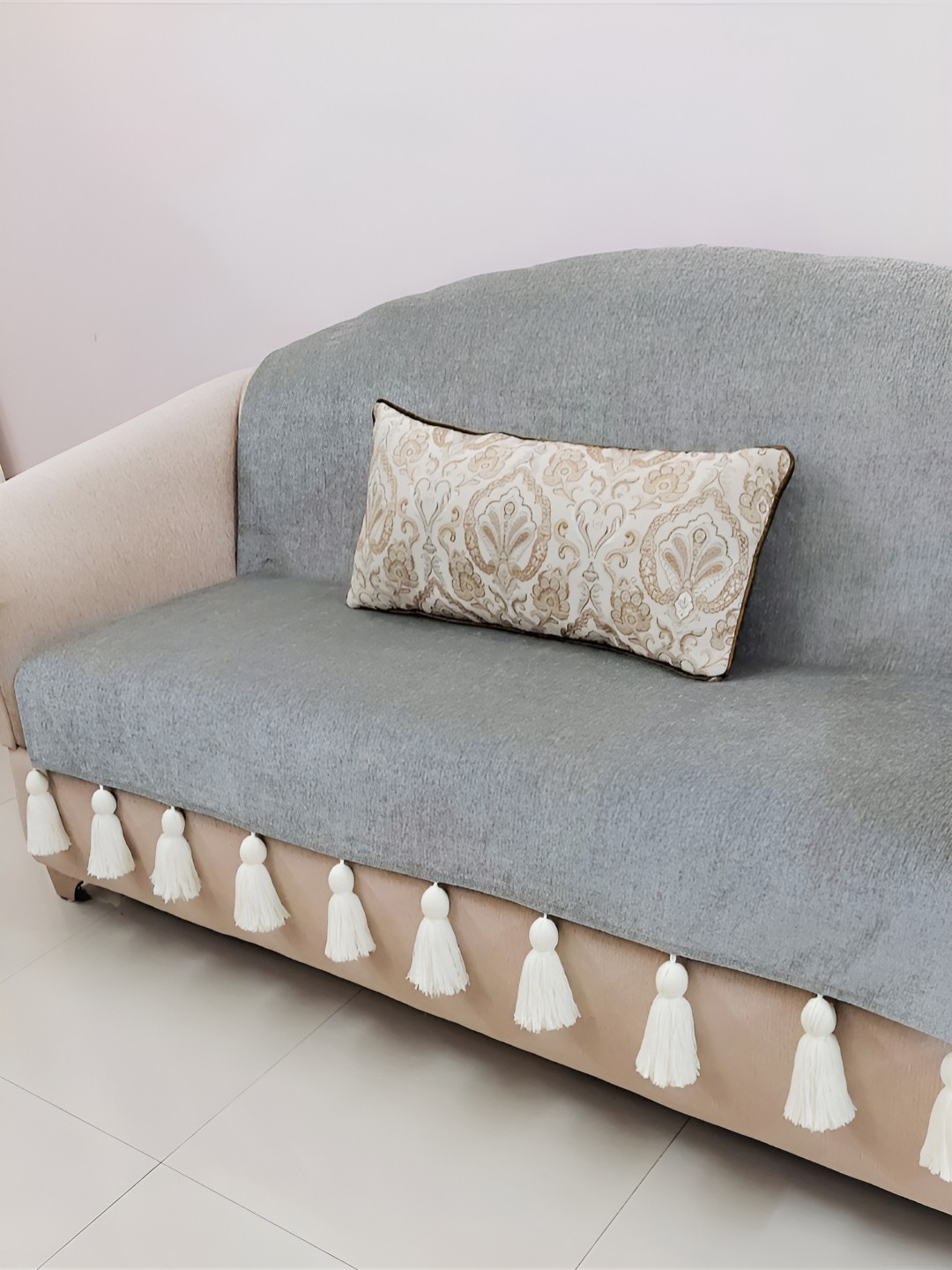 

THROWPILLOW Grey & Off White Tassels Anti-Slip 3 Seater Sofa Cover
