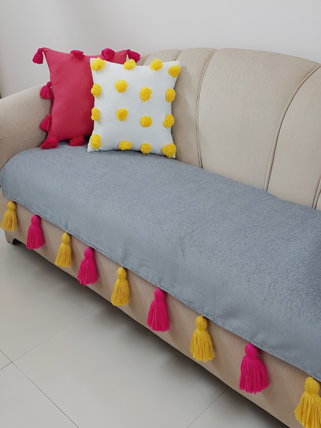 

THROWPILLOW Grey & Pink Tassels Anti-Slip 3 Seater Sofa Cover