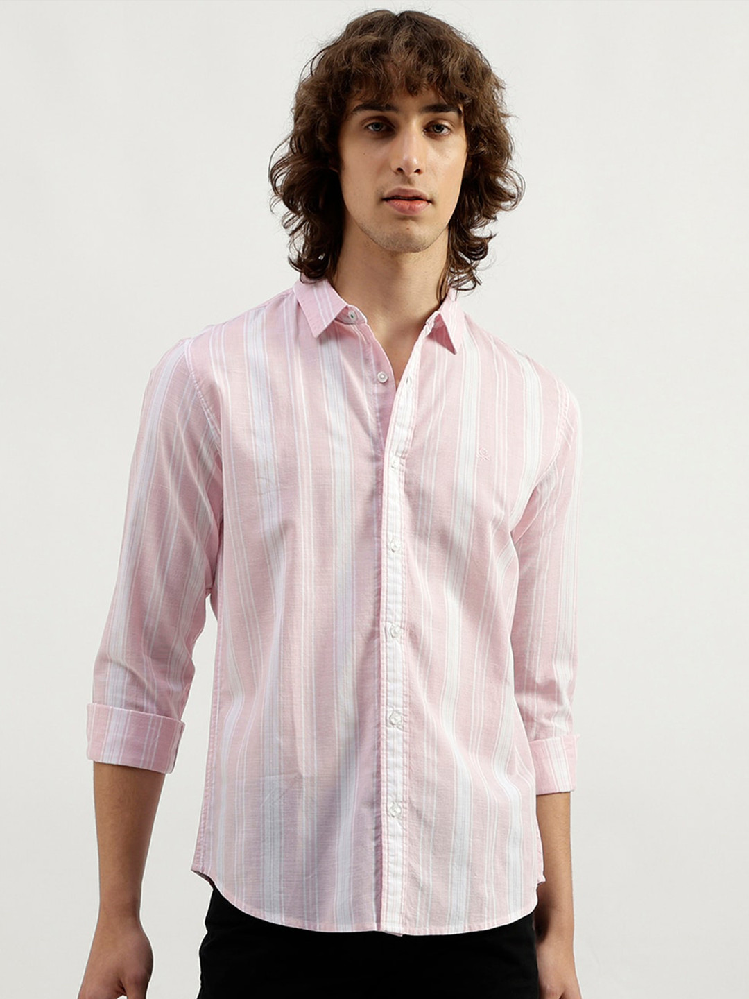 

United Colors of Benetton Men Slim Fit Opaque Striped Casual Shirt, Pink