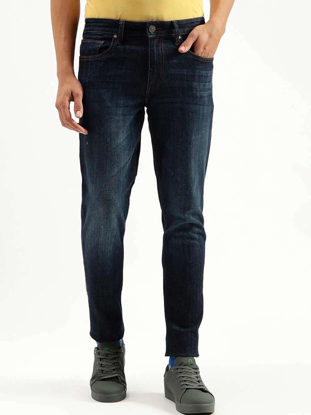 United Colors of Benetton Men Slim Fit Light Fade Jeans, Blue