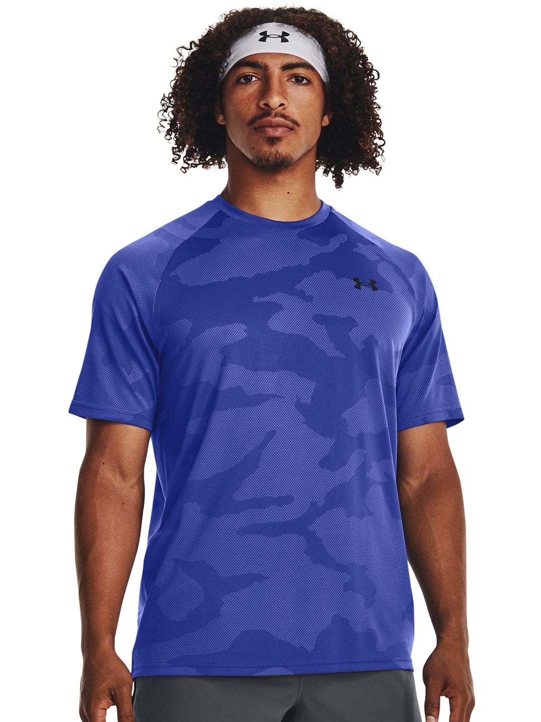 

UNDER ARMOUR Velocity Printed Short Sleeve Relaxed-Fit T-Shirt, Blue