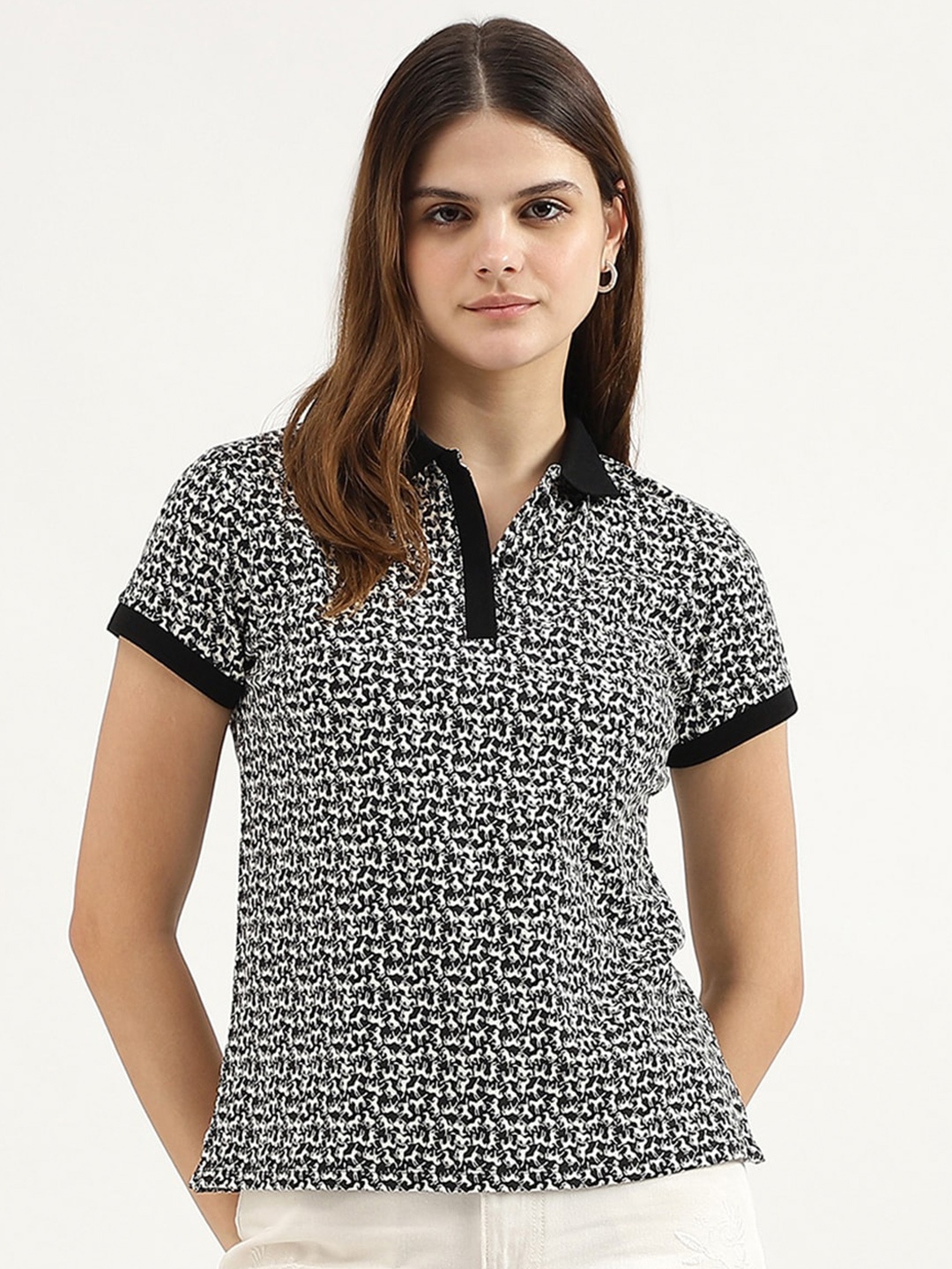 

United Colors of Benetton Women Printed Polo Collar Pockets T-shirt, Black