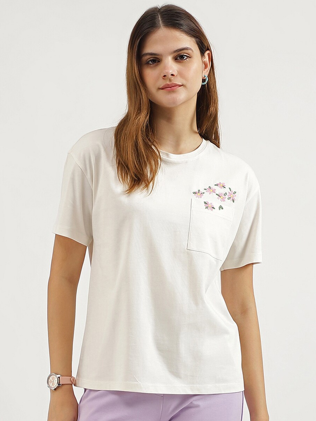 

United Colors of Benetton Women Pure Cotton Pockets T-shirt, Grey