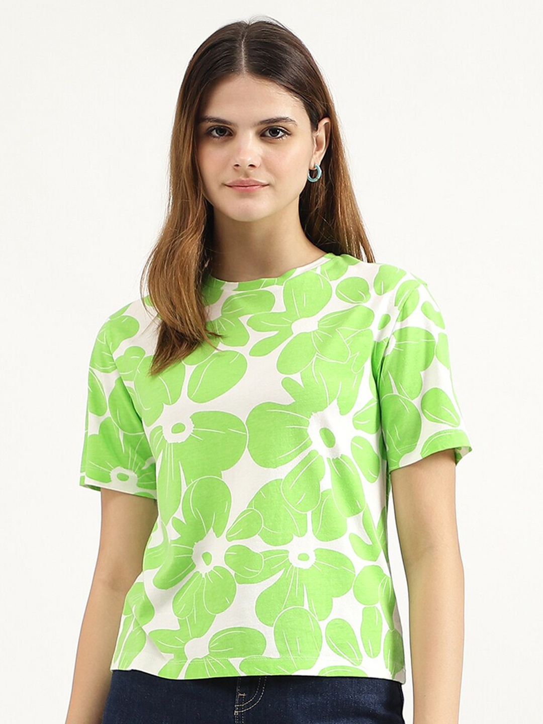 

United Colors of Benetton Women Printed Pure Cotton Applique T-shirt, Multi
