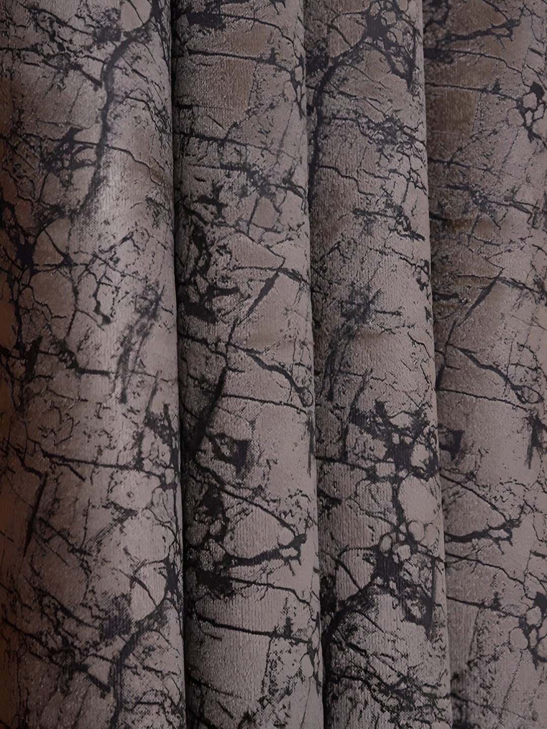 

Galaxy Home Decor Beige & Brown Set of 3 Floral Room Darkening Window Curtain