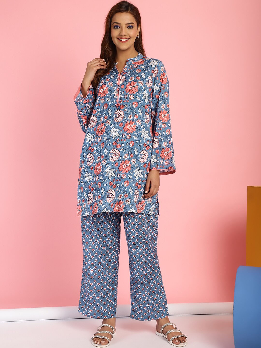 

Secret Wish Floral Printed Pure Cotton Night suit, Blue