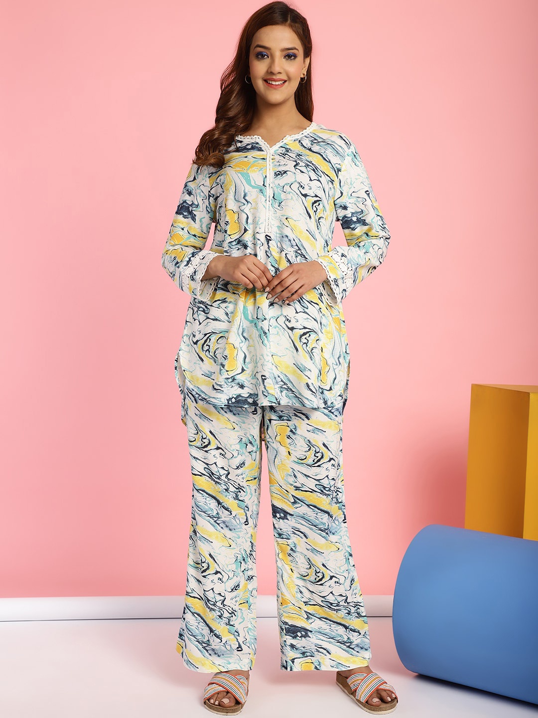 

Secret Wish Women Printed Night suit, White