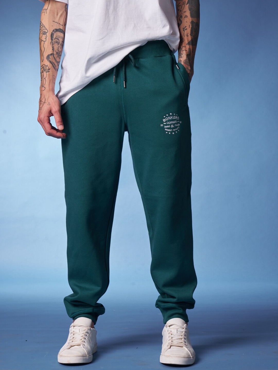 

Bonkers Corner Men Mid-Rise Joggers, Green