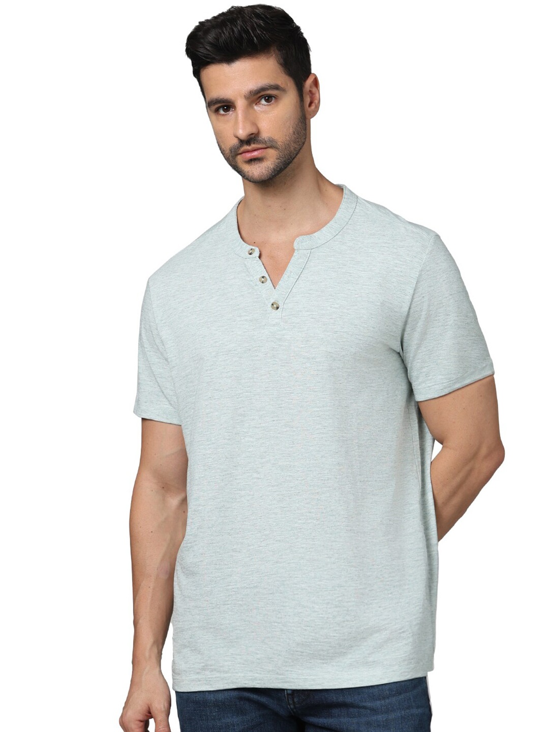 

Celio Men Henley Neck Raw Edge T-shirt, Green
