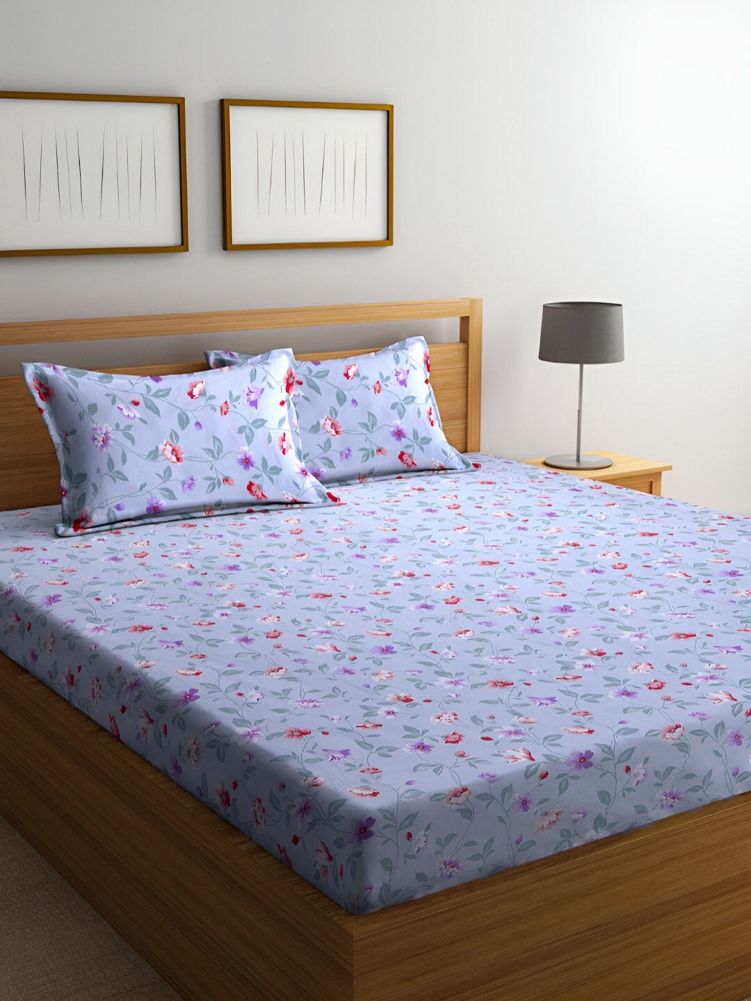 

BOMBAY DYEING Purple & Pink Floral 144 TC King Bedsheet with 2 Pillow Covers