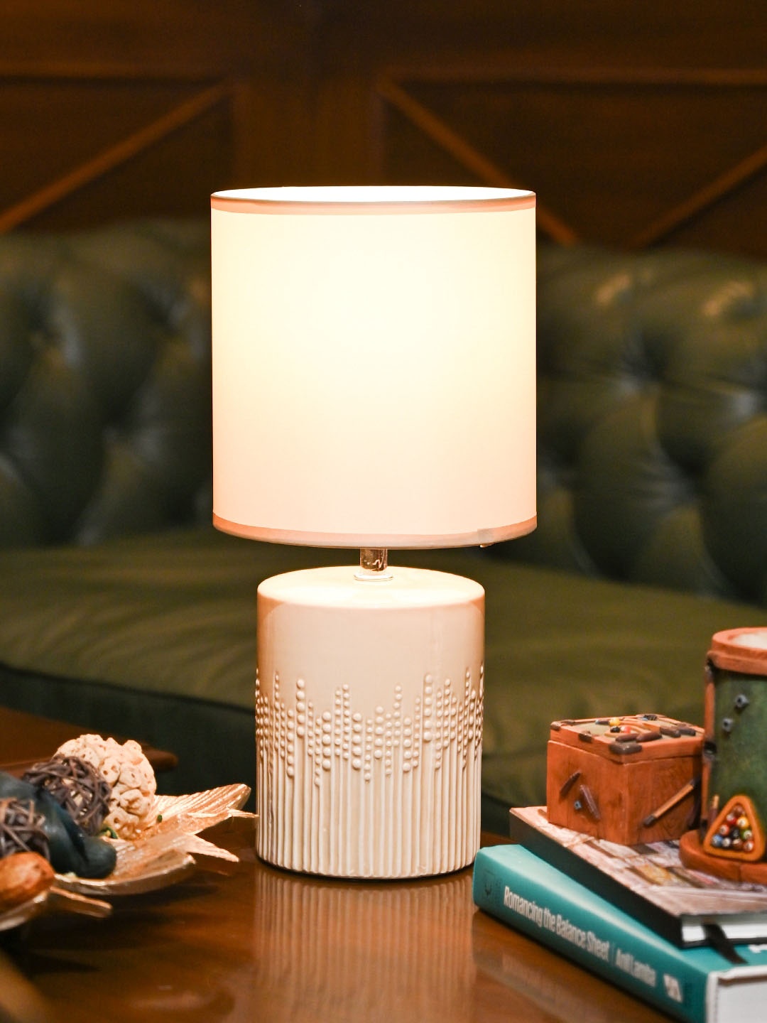 

MARKET99 Unisex Beige Table Lamps