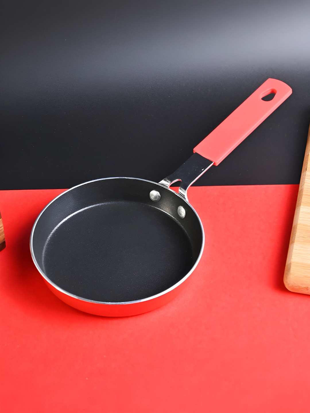 

MARKET99 Black & Red Aluminium Dishwasher and Microwave Safe Frying Pan