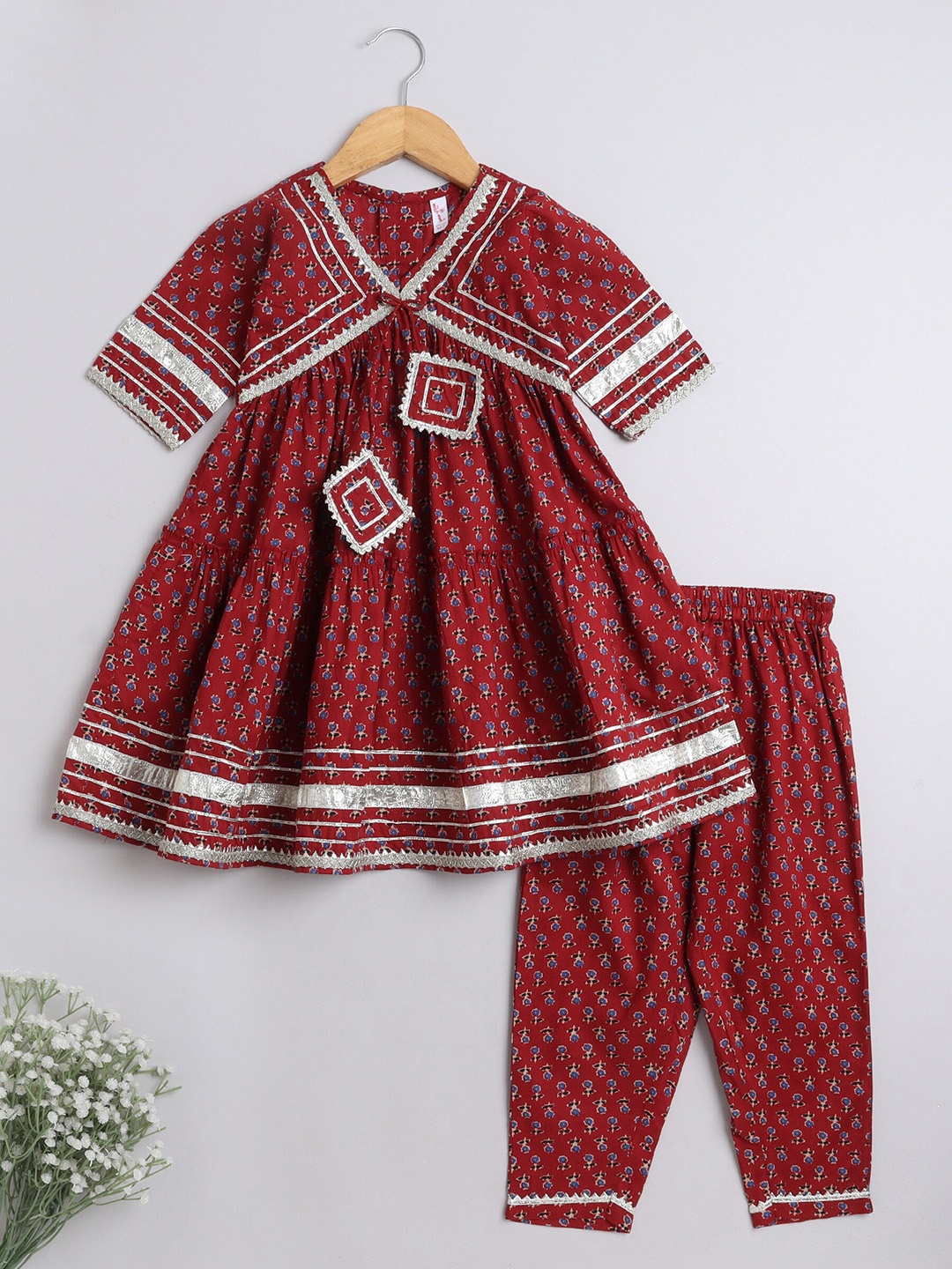 

The Magic Wand Girls Ethnic Motifs Printed Regular Gotta Patti Pure Cotton Kurta with Salwar, Maroon