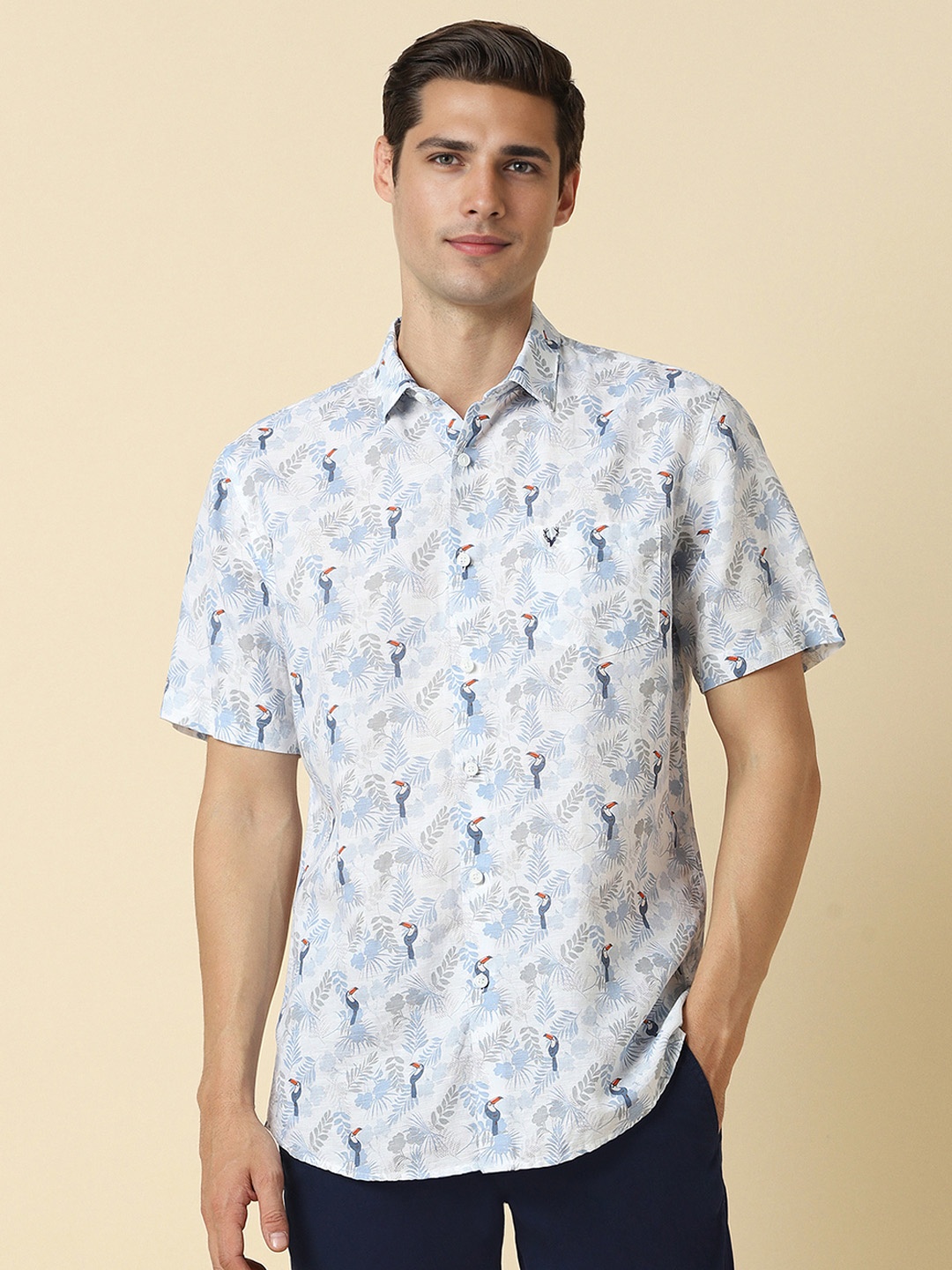 

Allen Solly Men Slim Fit Floral Opaque Printed Casual Shirt, White