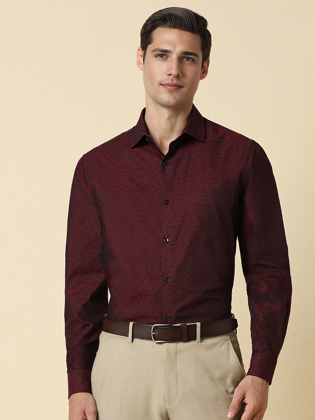 

Allen Solly Men Slim Fit Floral Printed Long Sleeves Cotton Formal Shirt, Maroon
