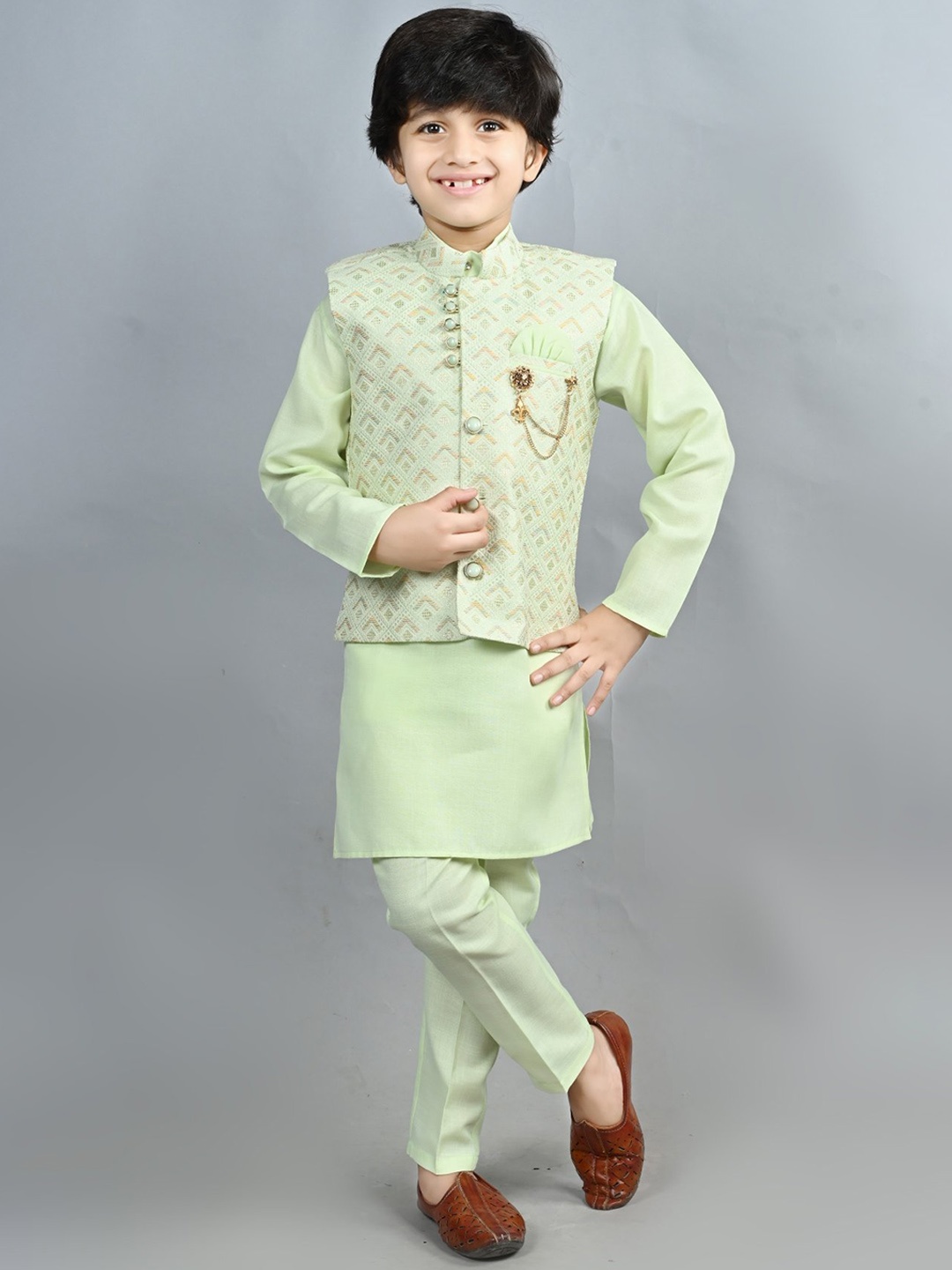 

BAESD Boys Mandarin Collar Pure Cotton Kurta With Trouser & Jacket, Green