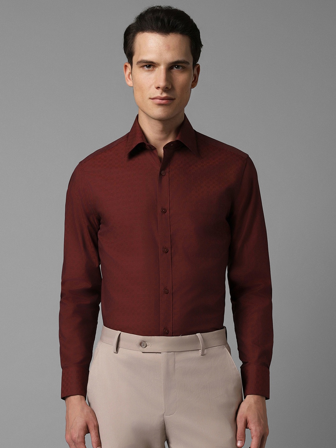 

Louis Philippe Geometric Printed Pure Cotton Formal Shirt, Maroon