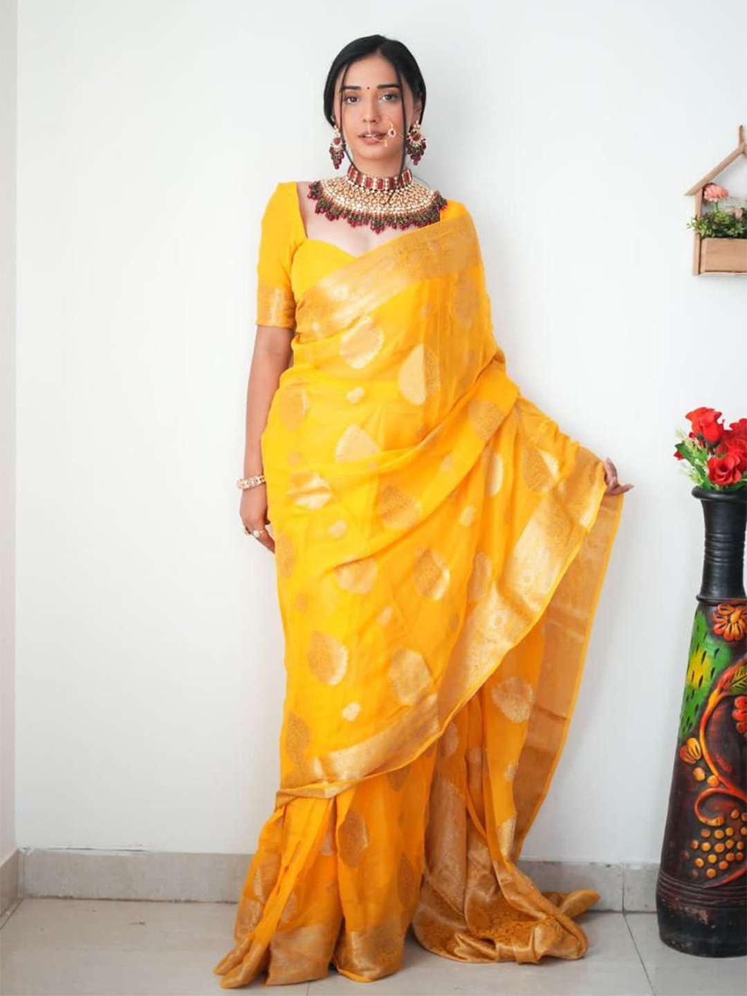 

HERE&NOW Woven Design Zari Linen Blend Saree, Yellow