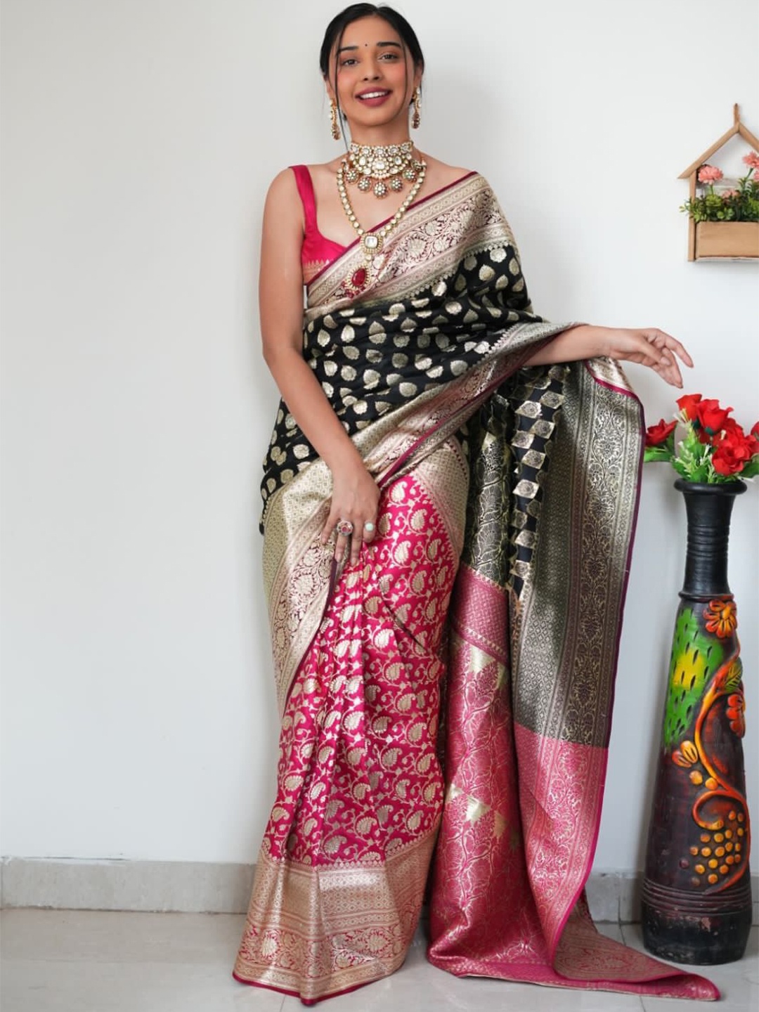 

HERE&NOW Woven Design Zari Linen Blend Ready to Wear Saree, Black