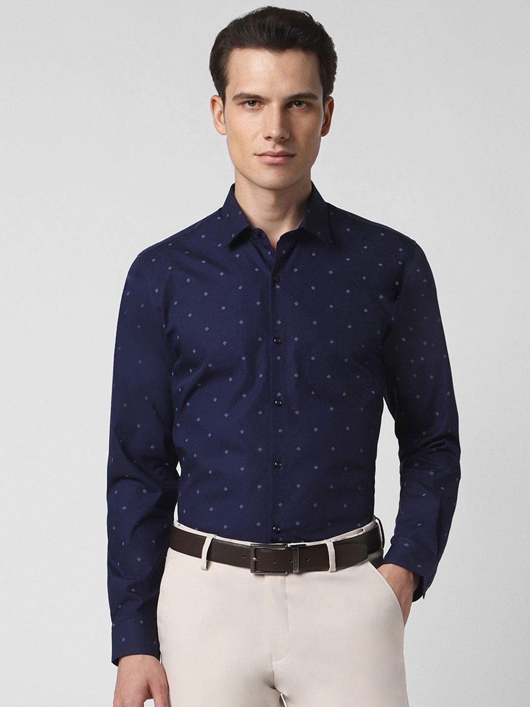 

Peter England Geometric Printed Slim Fit Pure Cotton Formal Shirt, Navy blue