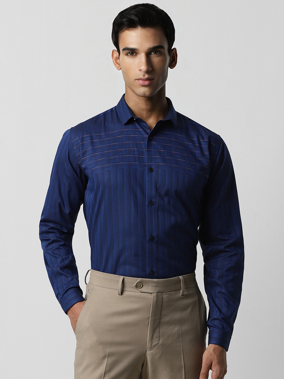 

V Dot Spread Collar Slim Fit Striped Party Pure Cotton Shirt, Blue