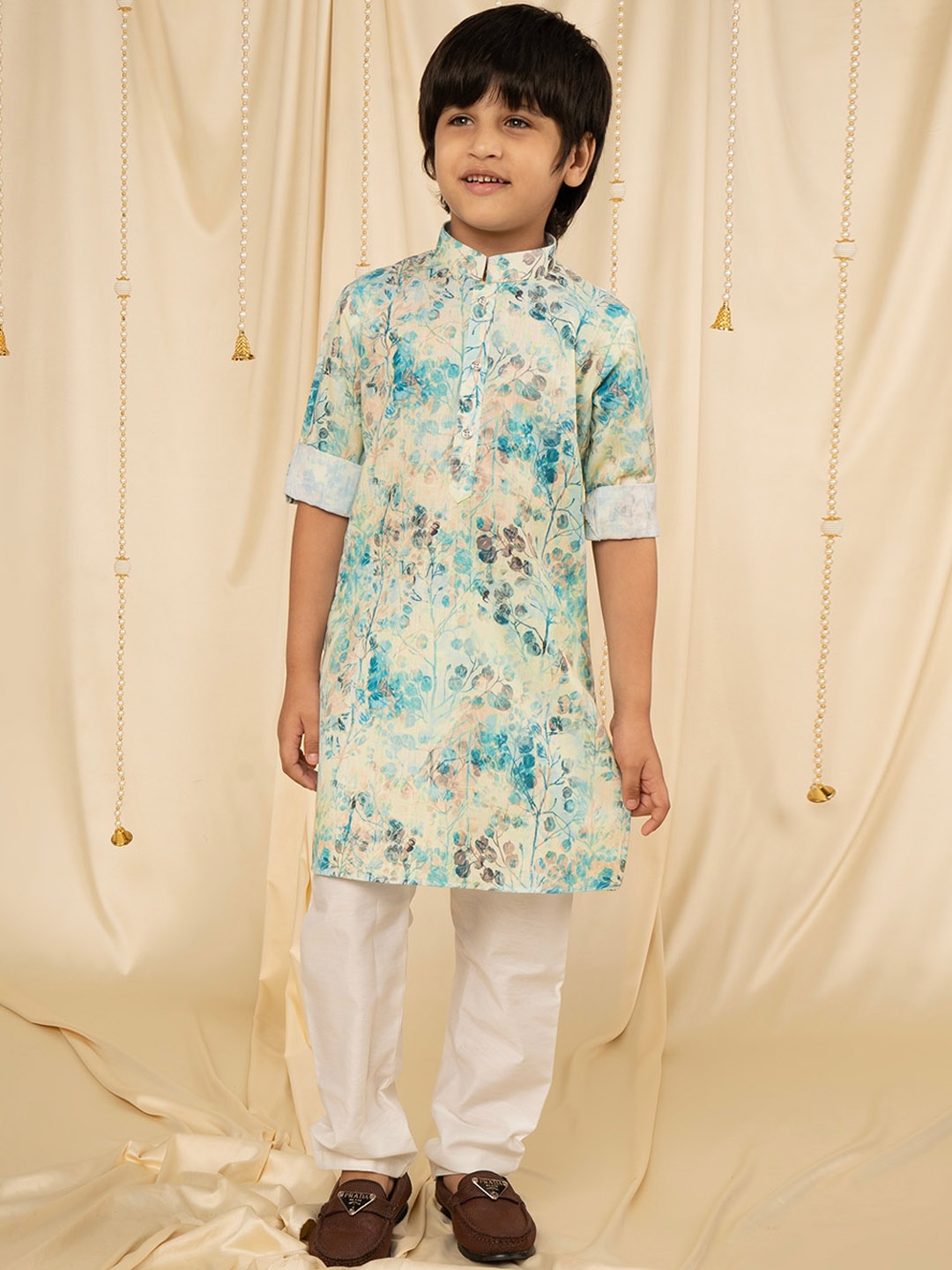 

Ministitch Boys Floral Printed Regular Kurta with Pyjamas, White