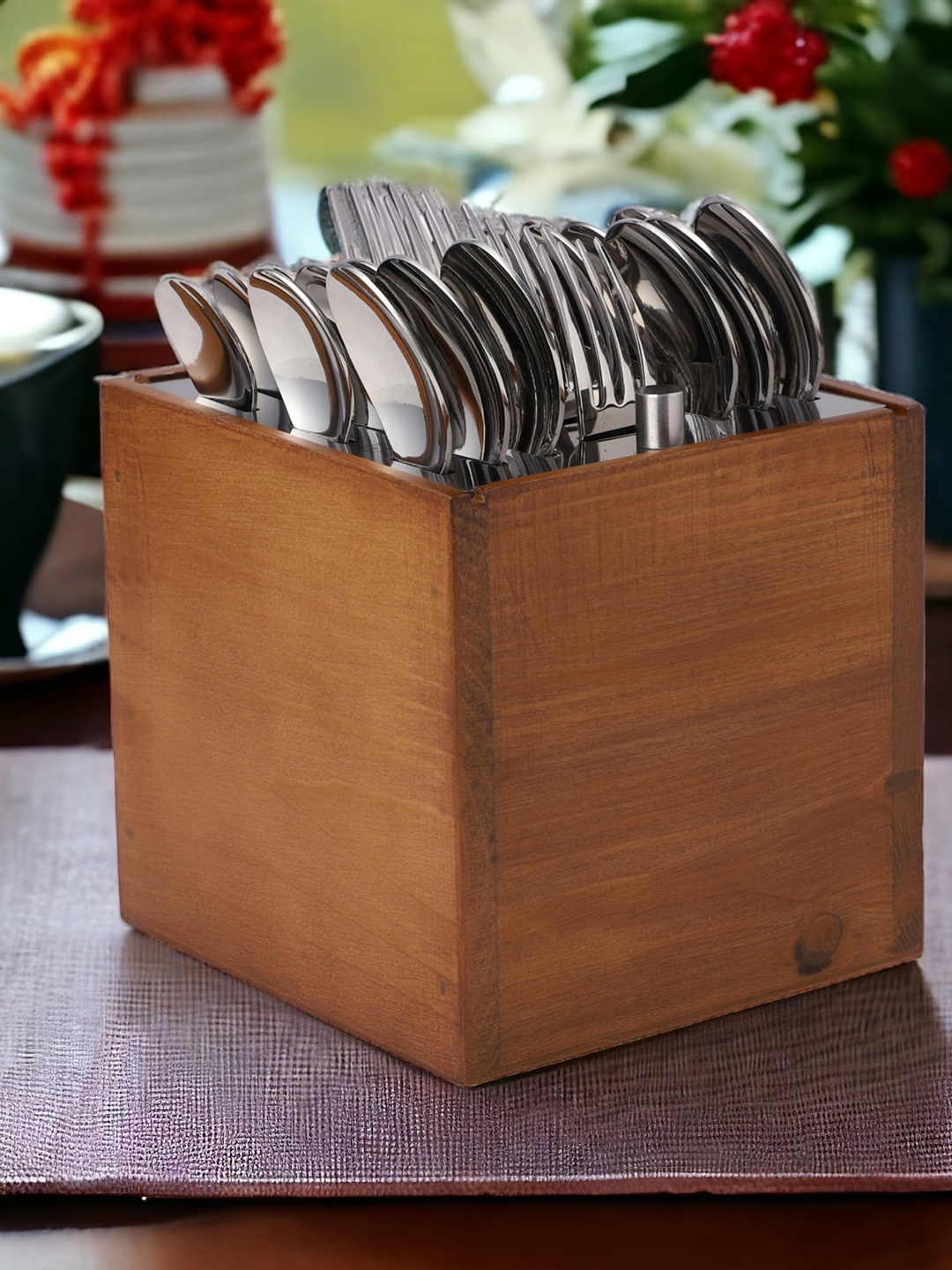 

FNS Slim Line 24 Pieces Stainless Steel Grey Cutlery Set With Wooden Holder, Silver