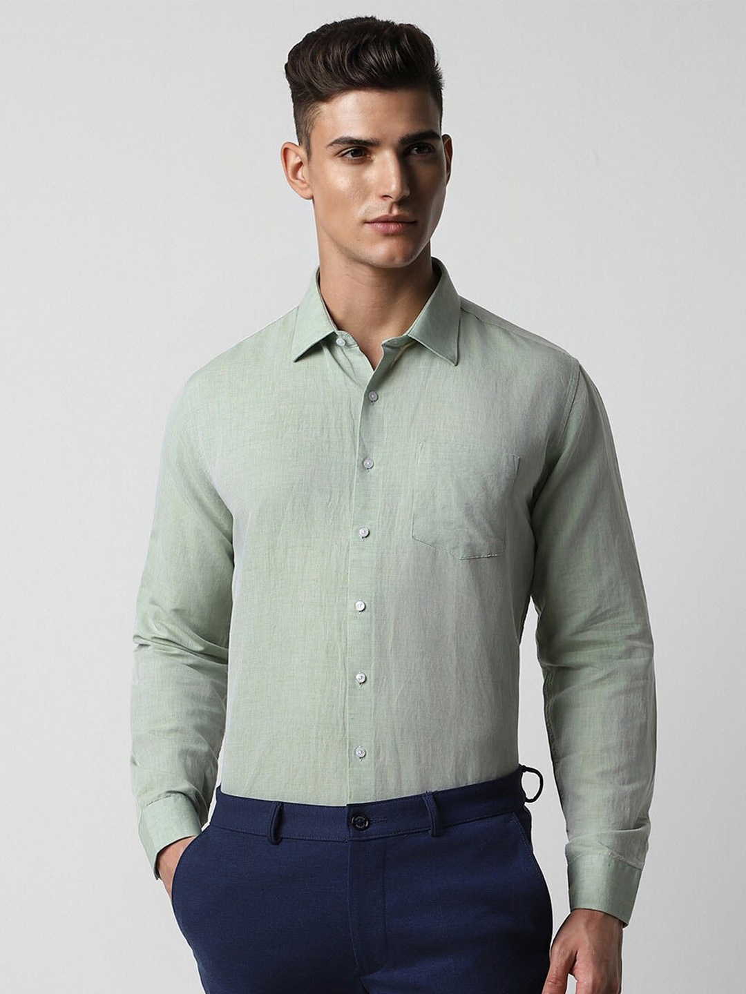 

Van Heusen Men Slim Fit Opaque Formal Shirt, Green