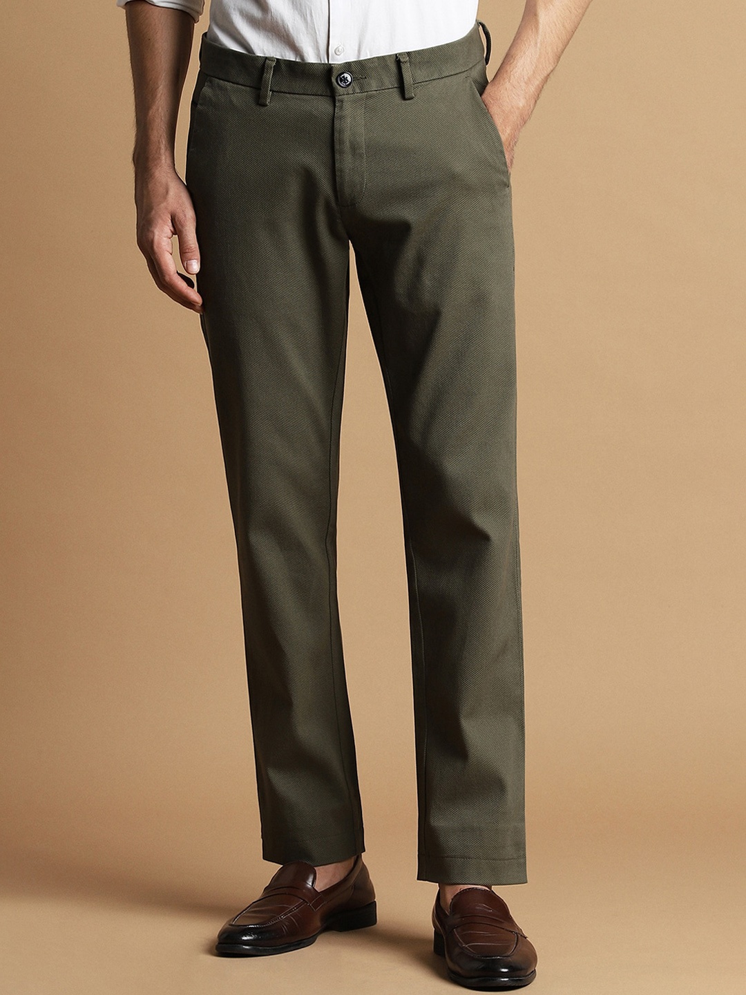 

Allen Solly Men Textured Slim Fit Trousers, Green