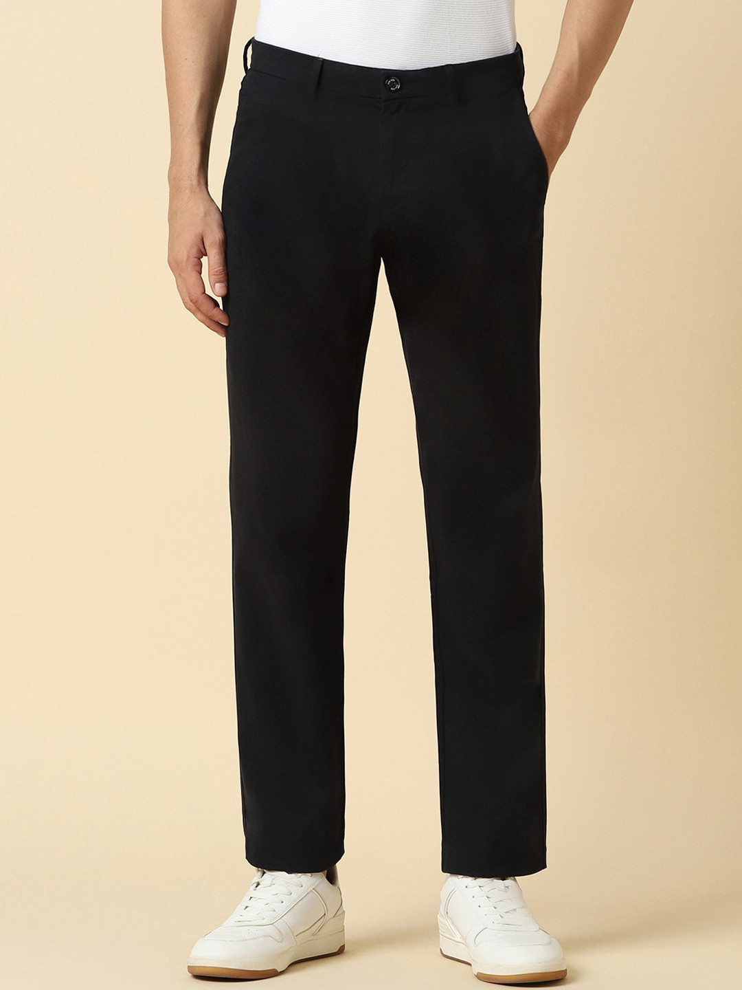 

Allen Solly Men Trousers, Black