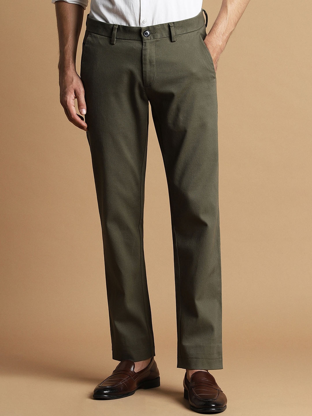 

Allen Solly Men Textured Slim Fit Trousers, Green