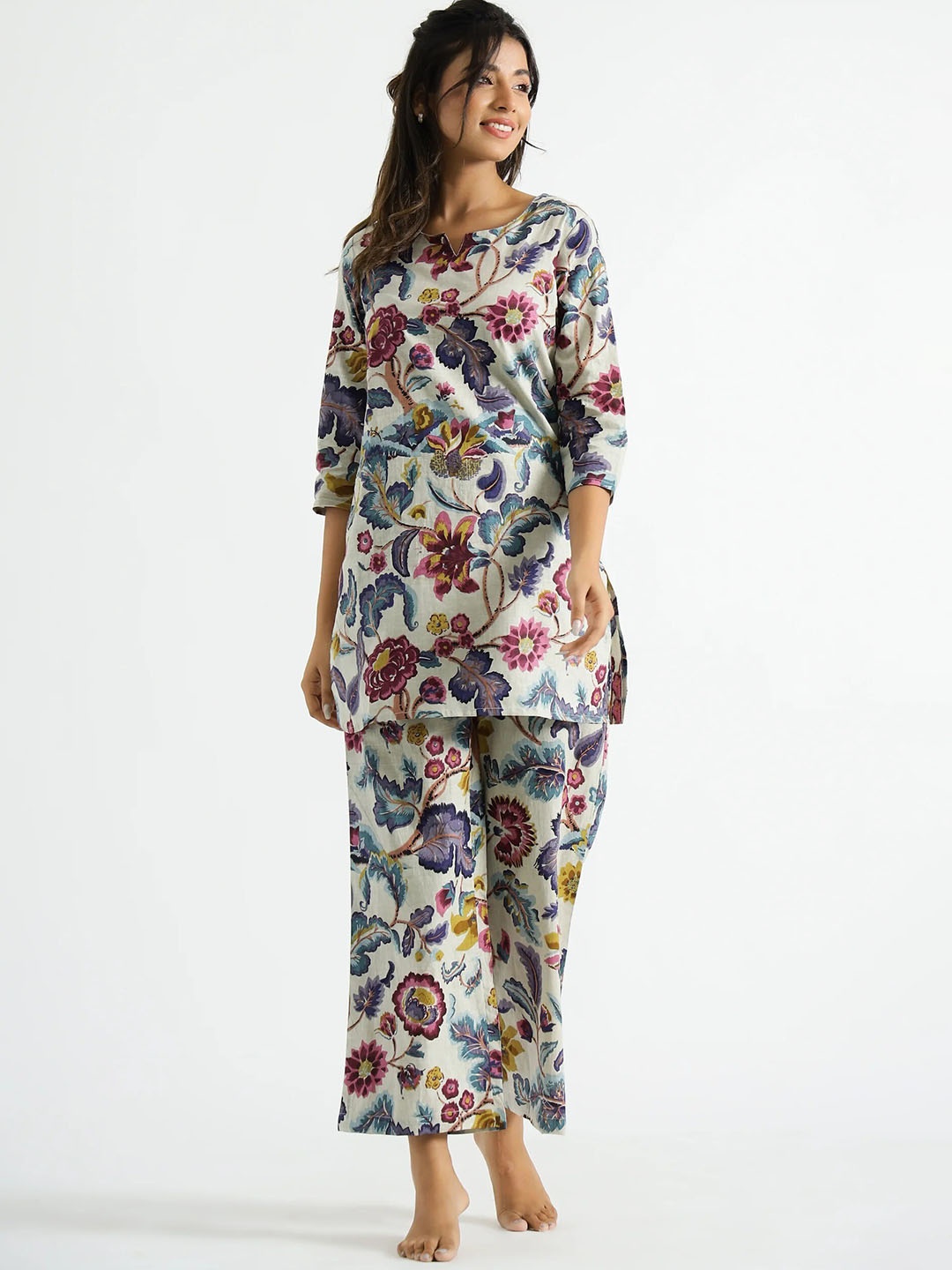 BAESD Women Floral Printed Regular Kurta with Palazzos, White
