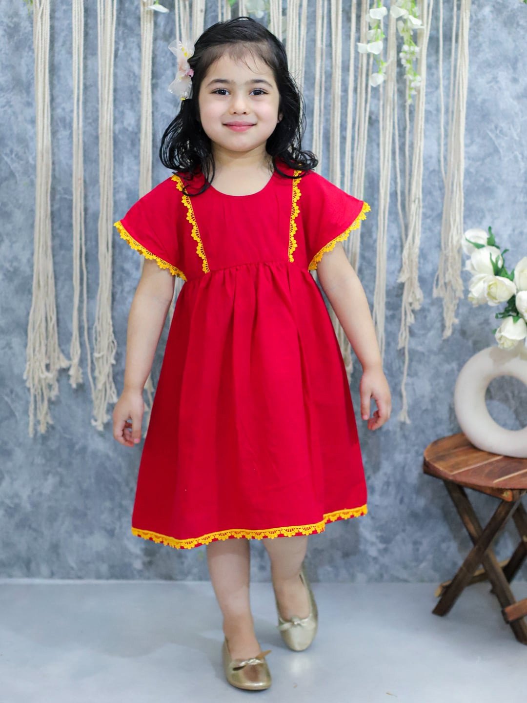 

BownBee Girls Round Neck Cap Sleeves Lace Inserts Pure Cotton A-Line Dress, Red