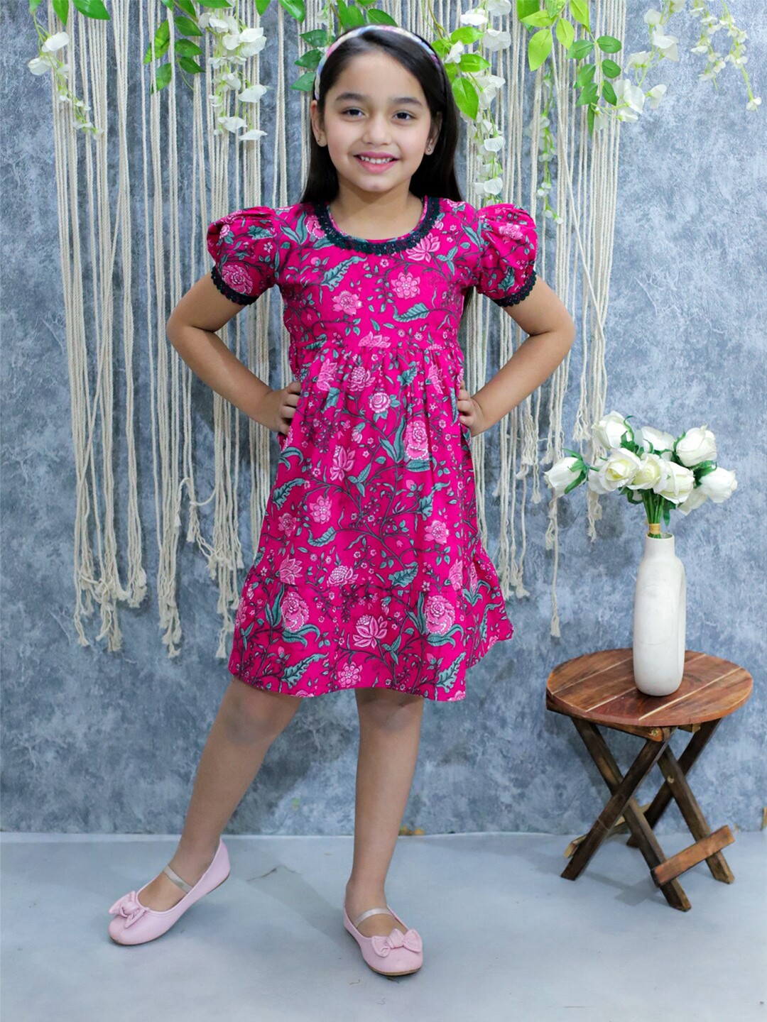 

BownBee Girls Floral Printed Round Neck Puff Sleeves Gathered Pure Cotton A-Line Dress, Pink