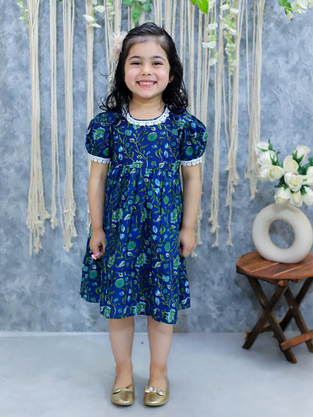 

BownBee Girls Floral Printed Round Neck Puff Sleeves Gathered Pure Cotton A-Line Dress, Blue