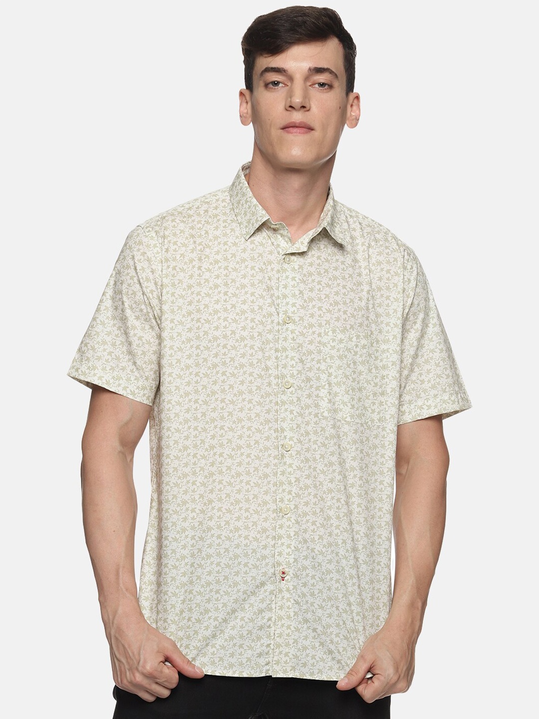 

DON VINO Men Comfort Floral Opaque Printed Casual Shirt, Cream