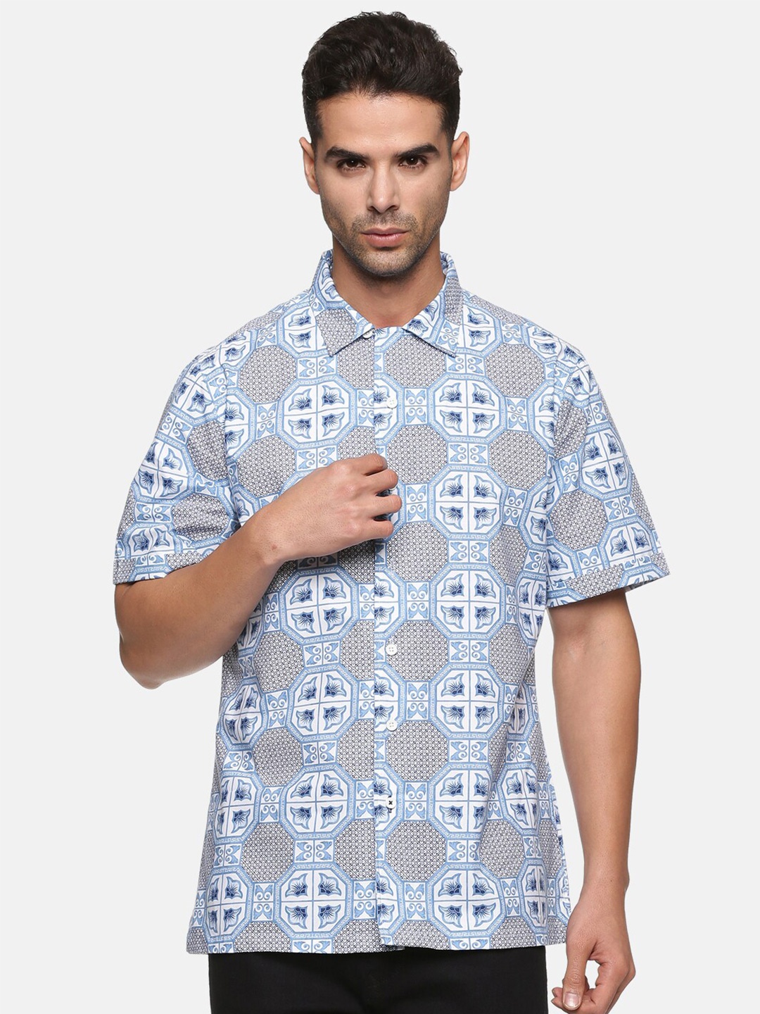 

DON VINO Men Comfort Floral Opaque Printed Casual Shirt, Blue