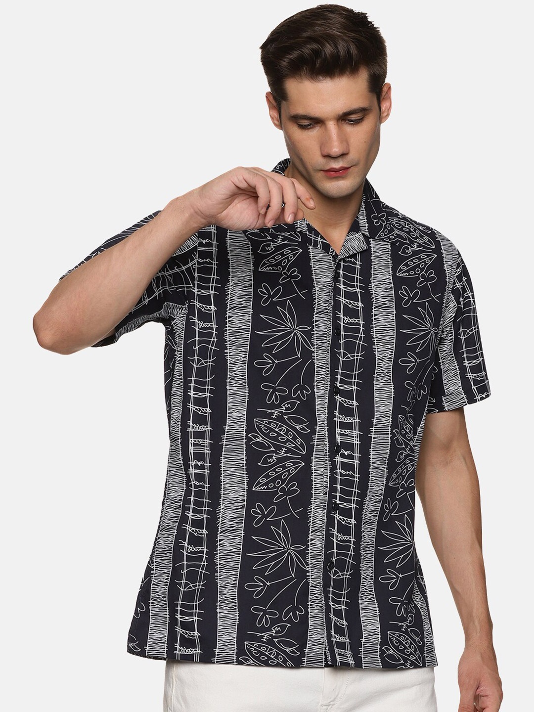 

DON VINO Men Comfort Opaque Printed Casual Shirt, Black